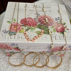 Kate Spade. EUC. Bow-themed. 7 pieces- 3 necklaces and 2 bracelets. Lot.